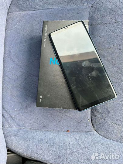 Телефон Galaxy Not 8