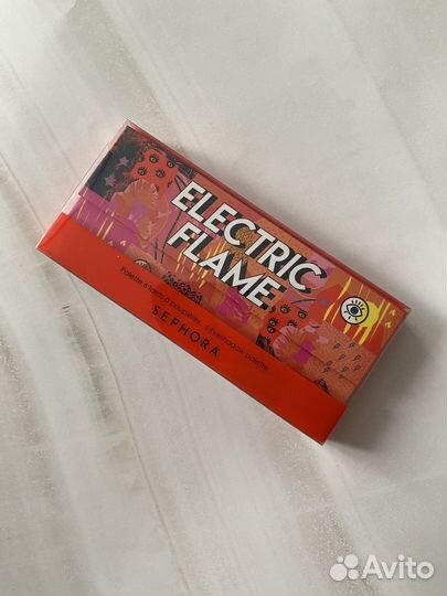 Набор палетка Electric Flame и маска Sephora