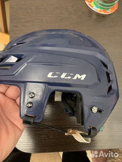 Хоккейный шлем