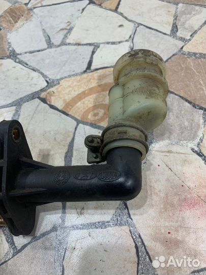 Главный цилиндр сцепления Hyundai Sonata New 2.0