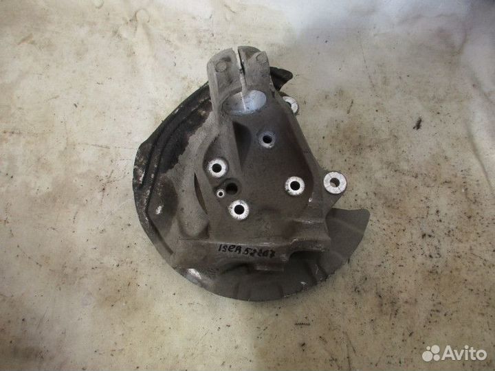 Кулак поворотный передний правый BMW 1-серия E87/E