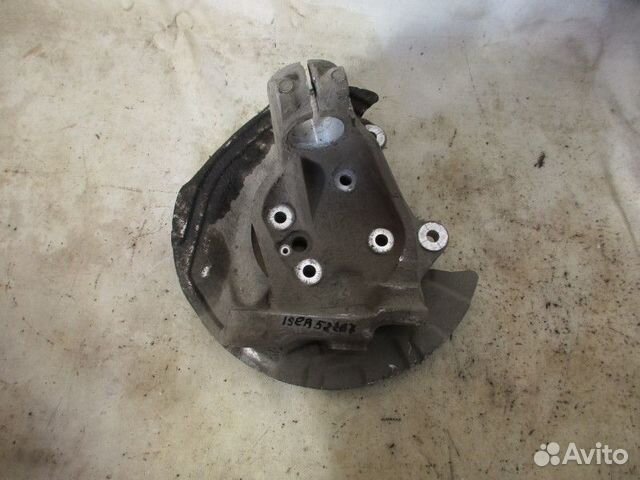 Кулак поворотный передний правый BMW 1-серия E87/E