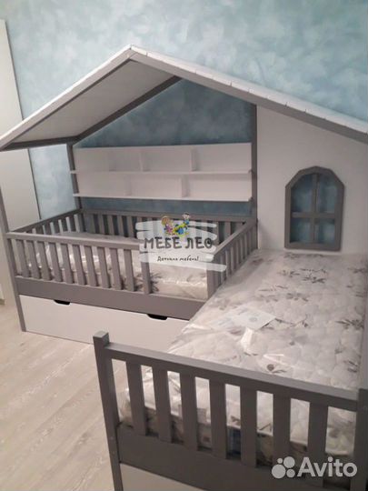 Кровать домик