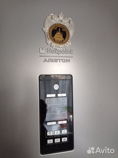 Холодильник Hotpoint Ariston