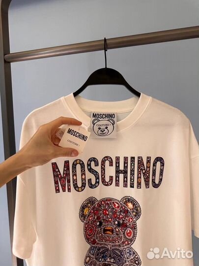 Футболка оверсайз moschino