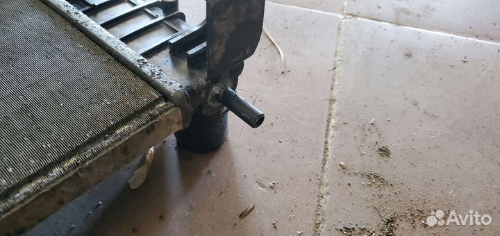 Радиатор основной охлаждения Renault, LADA