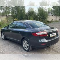 Renault Fluence 1.6 MT, 2011, 196 200 км, с пробегом, цена 595 000 руб.