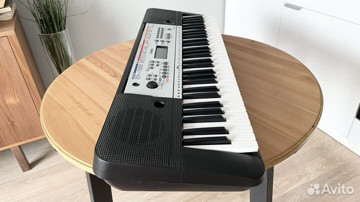 Синтезатор Yamaha YPT-260