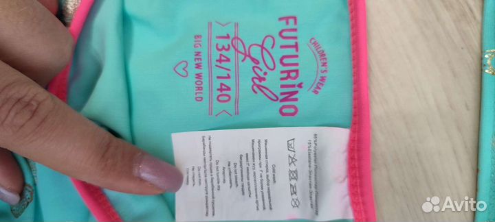Купальник для девочки 128-134р. Новый