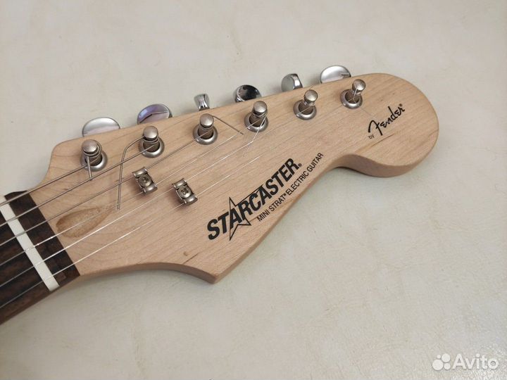 Fender Starcaster mini