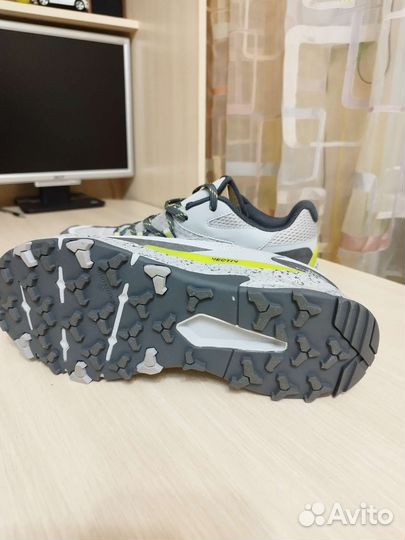 Кроссовки мужские 43 размера новые