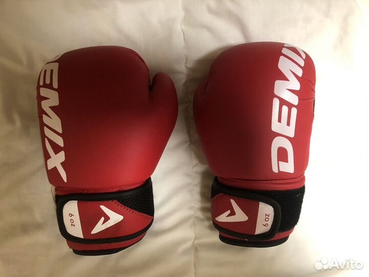 Боксерские перчатки 6 OZ