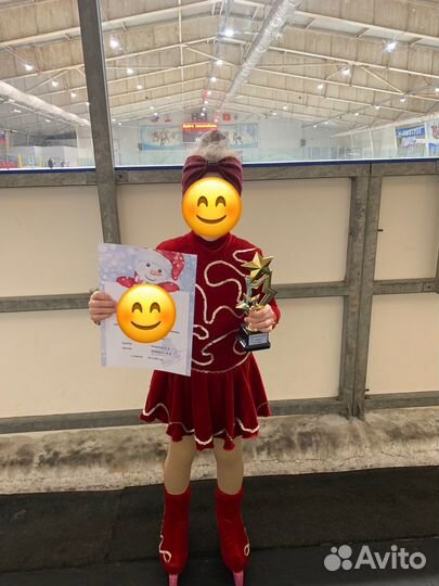 Платье для фигурного катания