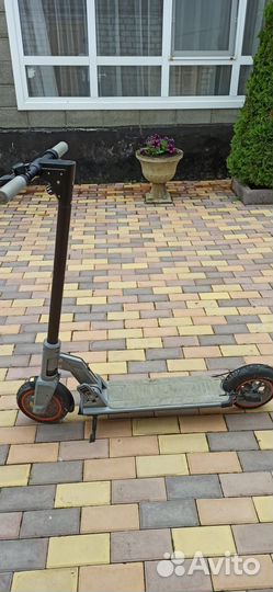 Самокат взрослый электрический бу