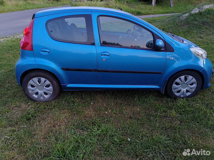 Peugeot 107 1.0 МТ, 2009, 176 654 км