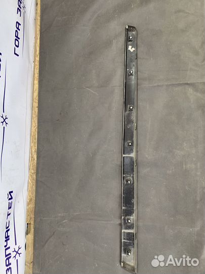 Накладка двери Nissan X-Trail 2014- 808774CM1A T32