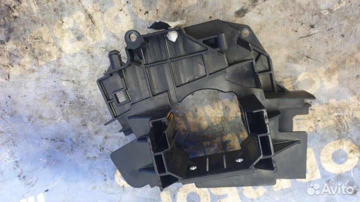 Крепление подрулевых переключателей. Ford Transit