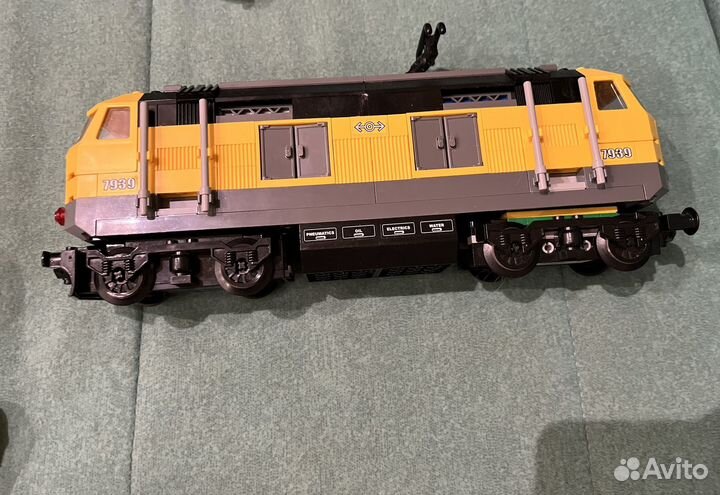 Lego 7939 Жёлтый грузовой поезд