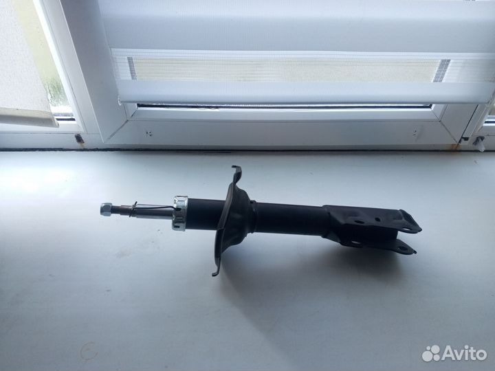 Передние амортизаторы lynx G32459LR