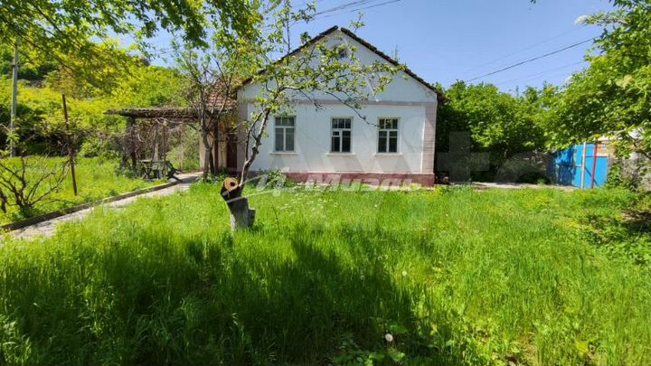 Здание под коммерцию