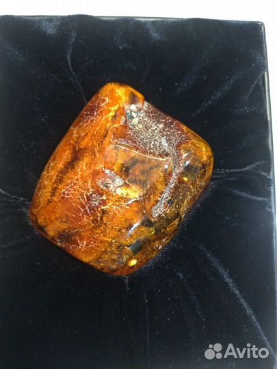 Янтарь в подарочном футляре (Amber Beata)