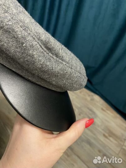 Кепка женская Mango