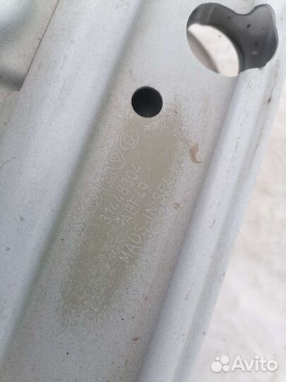 Усилитель бампера задний Volvo Xc60