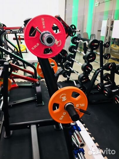 Профессиональные силовые тренажёры и оборудование