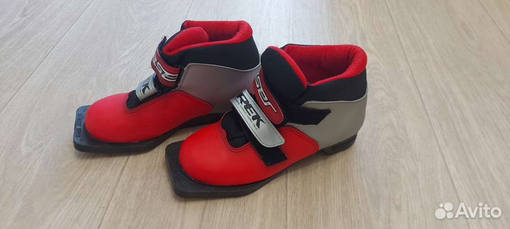 Лыжные ботинки