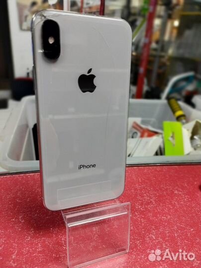 iPhone X, 64 ГБ