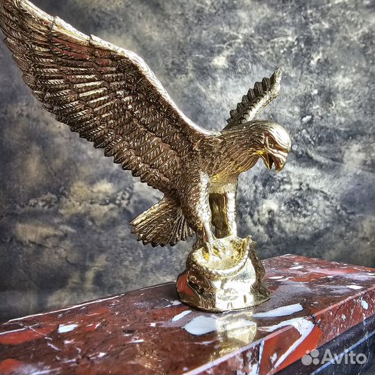 Часы из натурального камня 