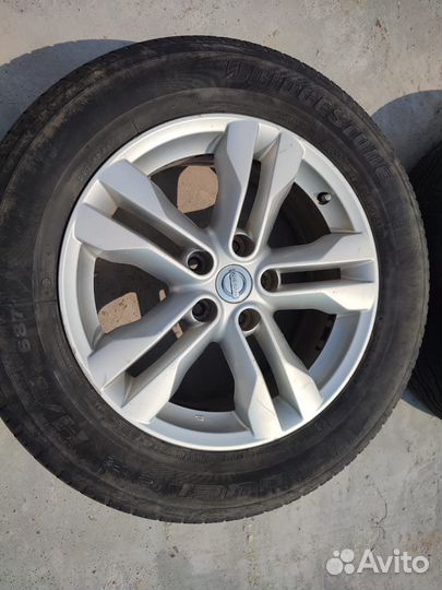 Колеса на Nissan R17