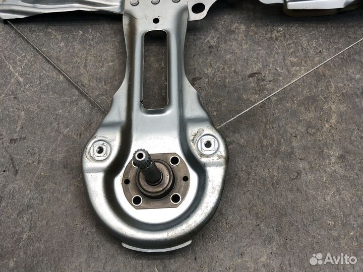 Зад лев стеклоподъемник Focus 3