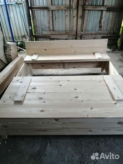 Детская песочница с крышкой