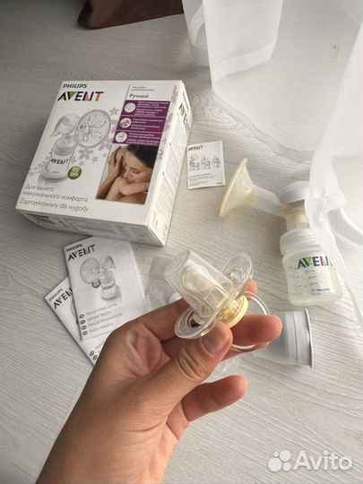 Молокоотсос avent ручной