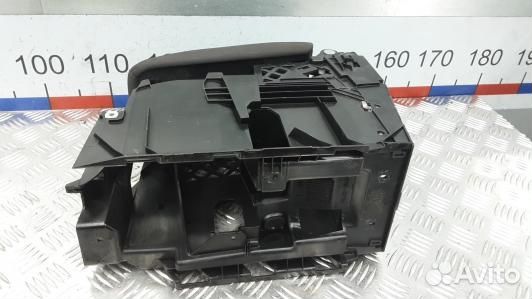 Подлокотник центральный volkswagen scirocco 3RD (P