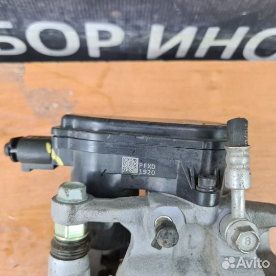 Суппорт тормозной задний левый Kia Mohave 2