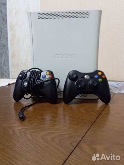Продам Xbox 360
