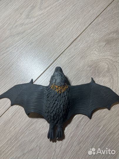 Летучая мышь deagostini