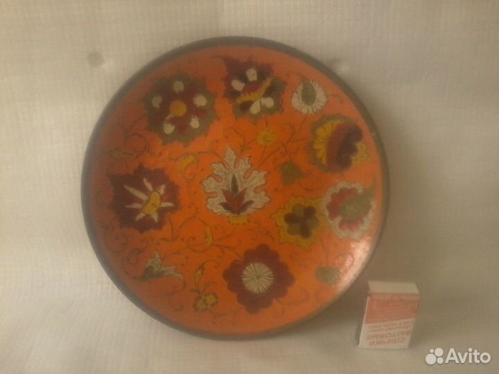 Тарелка бронзовая, цветная эмаль, Индия