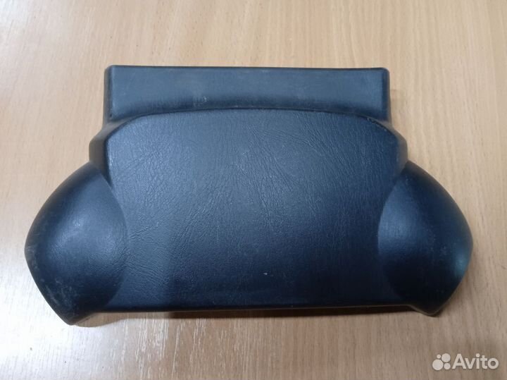 Nissan Almera (N16) II Кожух рулевой колонки верхн