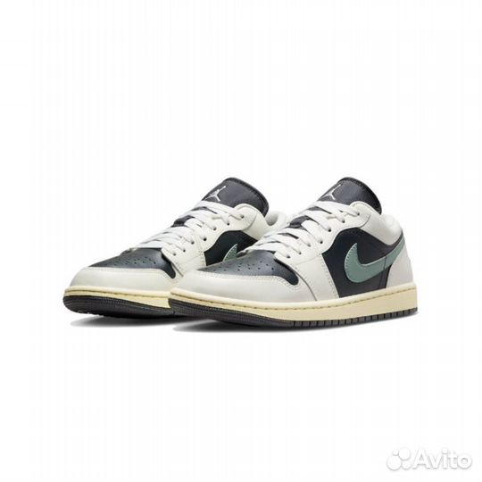 Air Jordan 1 Low “Jade Smoke” 44 EUR