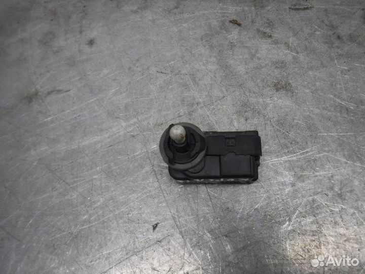 Моторчик корректора фары Opel Corsa D Z12XEP 2007