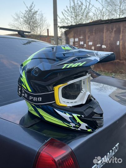 Шлем для мотоцикла кроссовый