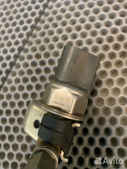 Топливная рампа Bmw 335 Xi E92 N54 2007