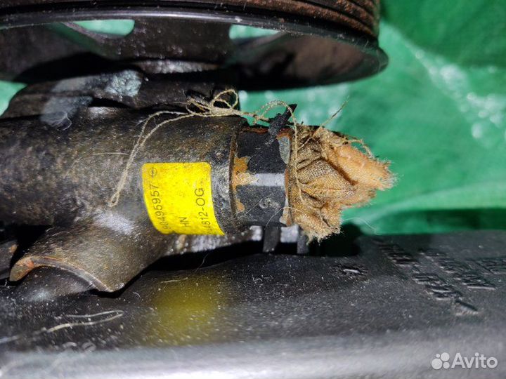 Насос гидроусилителя Opel Vectra B седан 1.6I