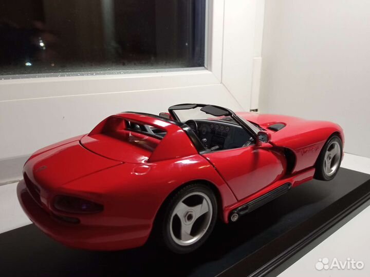 Dodge Viper 1:18