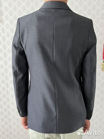 Пиджак для мальчика 140
