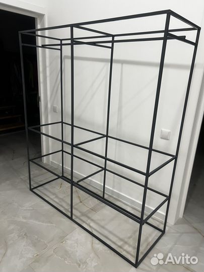 Рейлы для одежды с полками