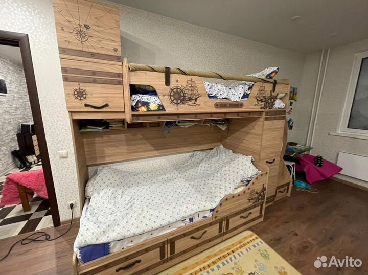 Продается детская двухярусная кровать